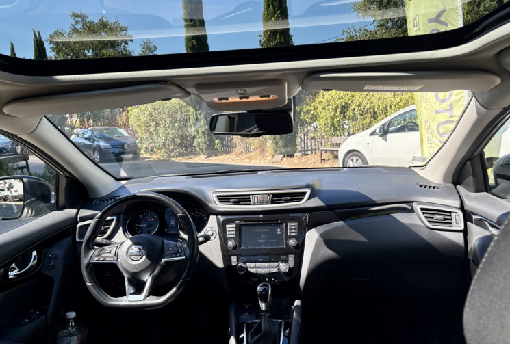 Nissan Qashqai 1.5 DCI N-Connecta 115 DCT / Suivi Nissan / Caméra 360 / Toit Pano / CarPlay 