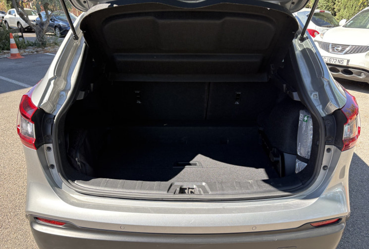 Nissan Qashqai 1.5 DCI N-Connecta 115 DCT / Suivi Nissan / Caméra 360 / Toit Pano / CarPlay 
