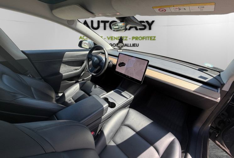 Tesla Model 3 SR +  / 285 CH / SOH 92.6 % / 