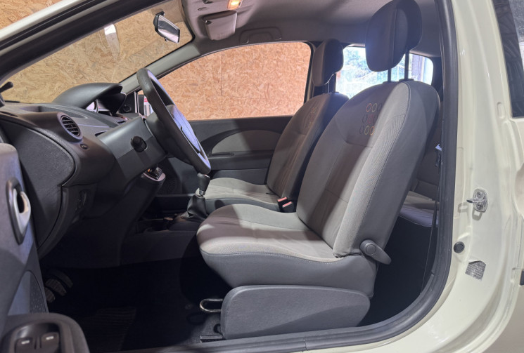Renault Twingo II GARANTIE 1 AN 1.5 dCi 75 cv
