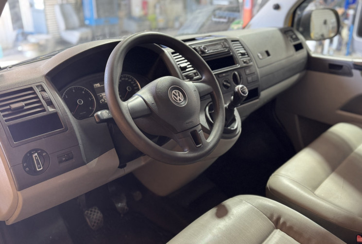 Volkswagen Transporter T5 2l TDI GARANTIE 12 MOIS