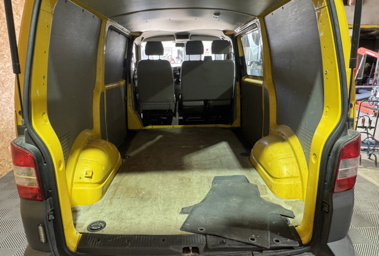 Volkswagen Transporter T5 2l TDI GARANTIE 12 MOIS