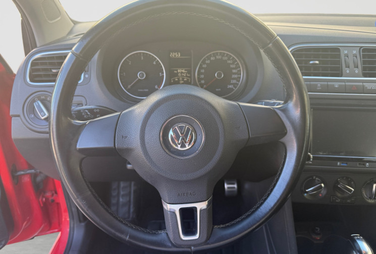 Volkswagen Polo 1.6 TDI DSG7 90CH