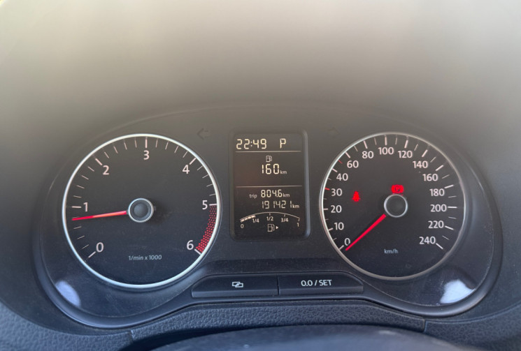 Volkswagen Polo 1.6 TDI DSG7 90CH