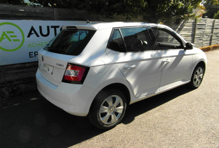 Skoda Fabia FABIA 1.0 MPI 60 CH BVM5  AMBITION 