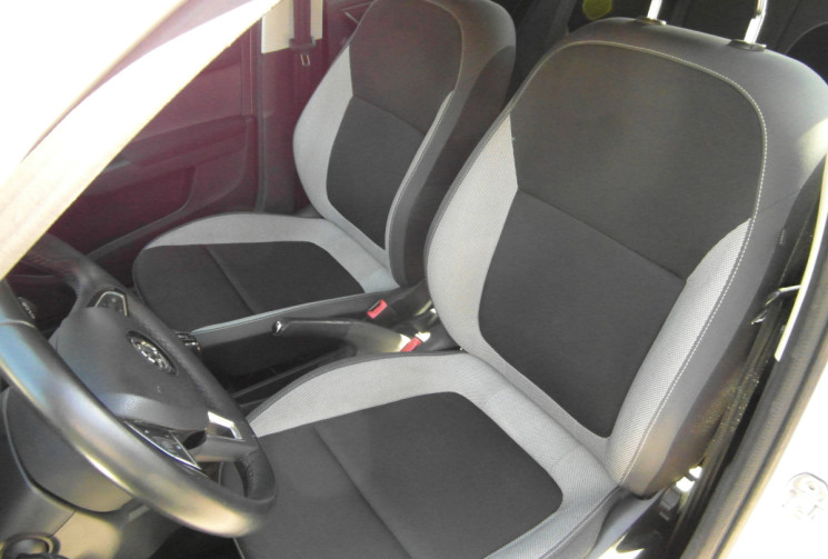 Skoda Fabia FABIA 1.0 MPI 60 CH BVM5  AMBITION 