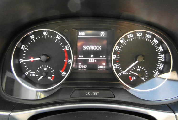 Skoda Fabia FABIA 1.0 MPI 60 CH BVM5  AMBITION 