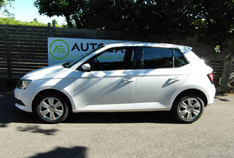 Skoda Fabia FABIA 1.0 MPI 60 CH BVM5  AMBITION 
