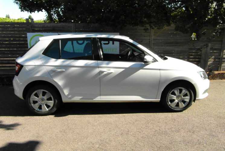 Skoda Fabia FABIA 1.0 MPI 60 CH BVM5  AMBITION 