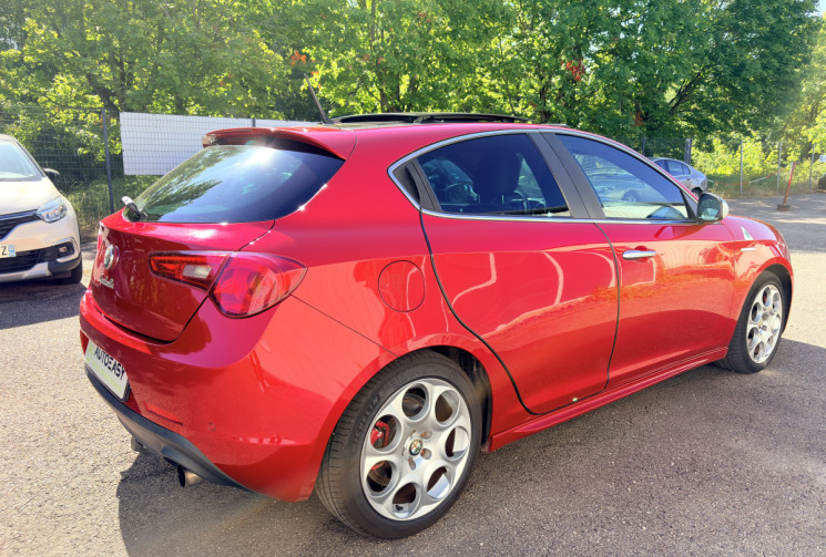 Alfa Romeo GIULIETTA 1750 TBi 235 ch Quadrifoglio Verde *Kit Courroie OK*Entr OK*Radar AR*Toit Ouvr