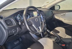 Volvo V40 D2 2.0 TDi 120 CROSS COUNTRY FINITION PRO GEARTRONIC S&S / ENTRETIEN A JOUR