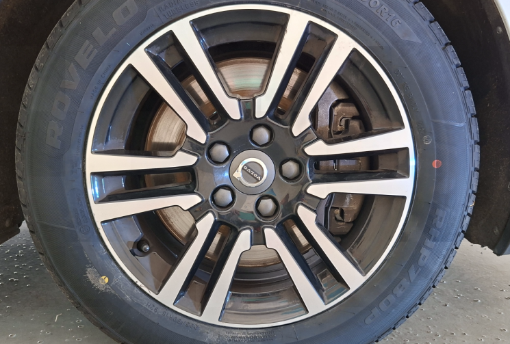 Volvo V40 D2 2.0 TDi 120 CROSS COUNTRY FINITION PRO GEARTRONIC S&S / ENTRETIEN A JOUR