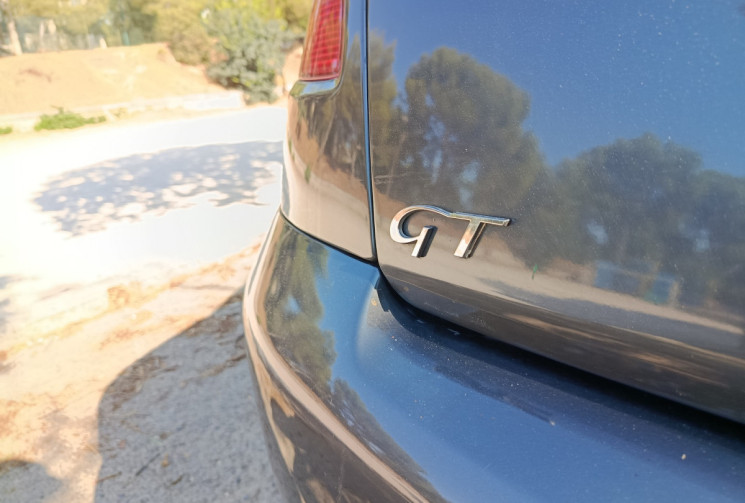 Alfa Romeo GT 1.9 JTD 150 CH - Bose - Cuir chauffant - Radars - Distribution à jour !