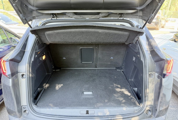 Peugeot 3008 ALLURE 1.5 HDI 130 EAT8 / Camera / Carplay / Sieges Chauffants / Entretien OK