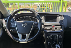 Volvo V40 D2 2.0 TDi 120 CROSS COUNTRY MOMENTUM PRO GEARTRONIC S&S / ENTRETIEN A JOUR