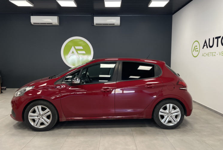 Peugeot 208 STYLE 1.2 82 cv Radar AR Clim Bluetooth GPS / Courroie changé