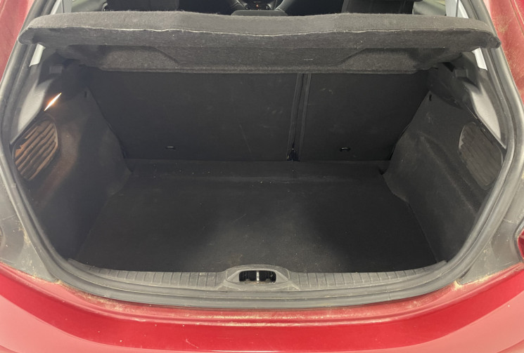 Peugeot 208 STYLE 1.2 82 cv Radar AR Clim Bluetooth GPS / Courroie changé