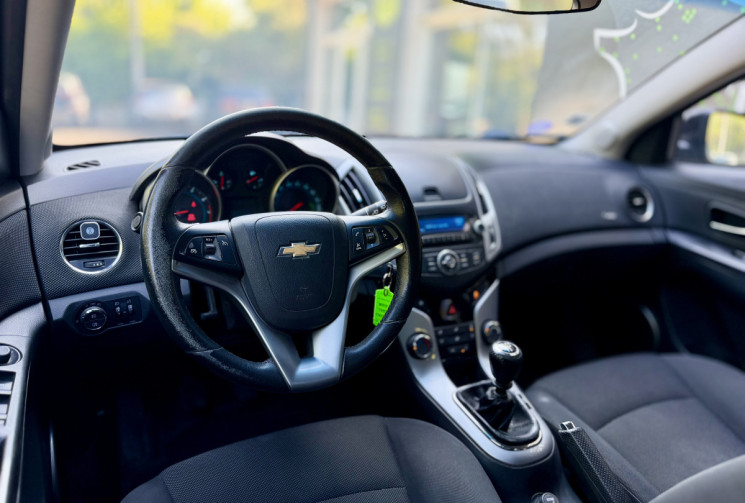Chevrolet CRUZE Break (J308) 1.6 i 16V 124 cv / Entretien et distri a jour / CT ok / Garantie 6 mois