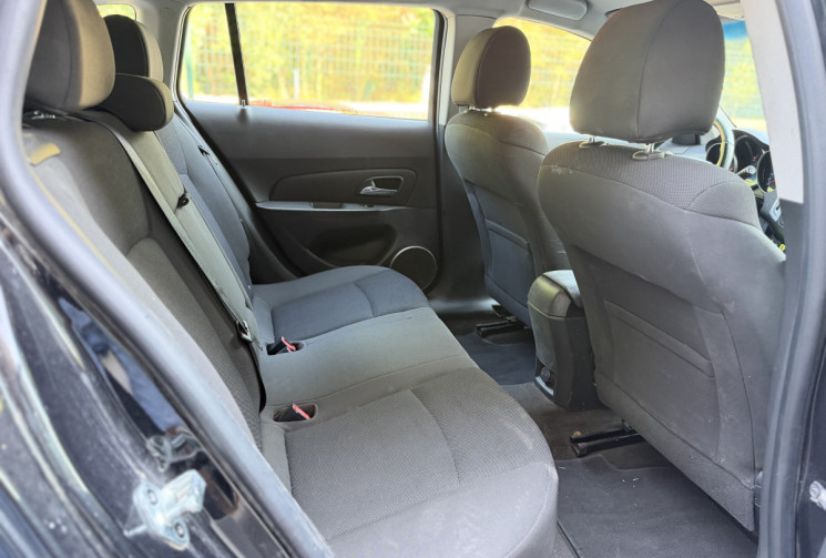 Chevrolet CRUZE Break (J308) 1.6 i 16V 124 cv / Entretien et distri a jour / CT ok / Garantie 6 mois