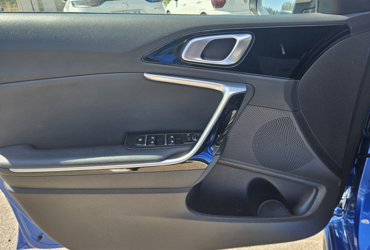 Kia Ceed III 1.6 CRDI 136 HYBRID BVA GT LINE