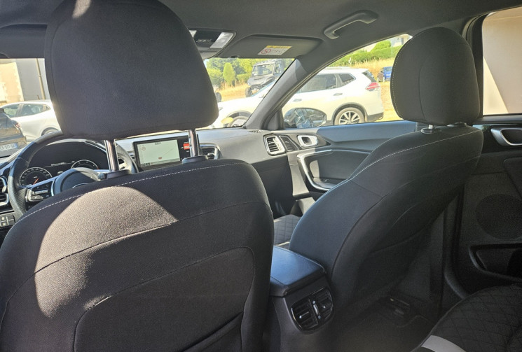 Kia Ceed III 1.6 CRDI 136 HYBRID BVA GT LINE