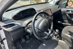 Peugeot 208 Style 1.6 Hdi 75 cv Distribution neuve
