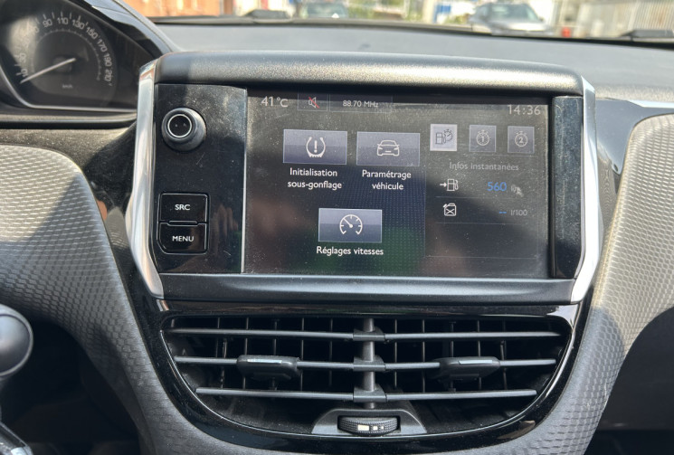Peugeot 208 Style 1.6 Hdi 75 cv Distribution neuve
