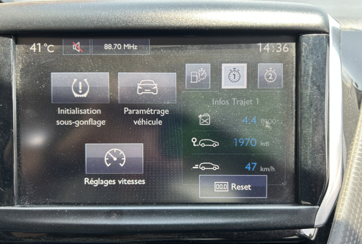 Peugeot 208 Style 1.6 Hdi 75 cv Distribution neuve