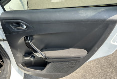 Peugeot 208 Style 1.6 Hdi 75 cv Distribution neuve