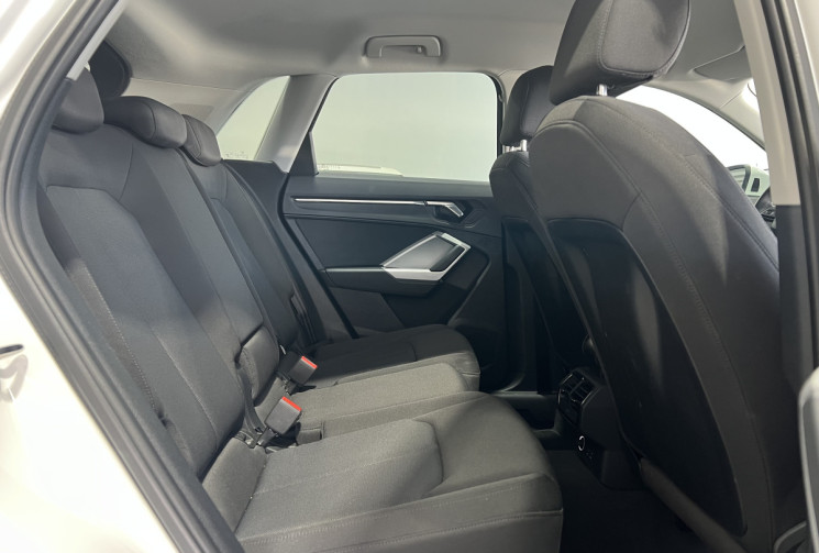 Audi Q3  1.5 TFSI 150 BUSINESS LINE / VIRTUAL COCKPIT / JANTES S LINE