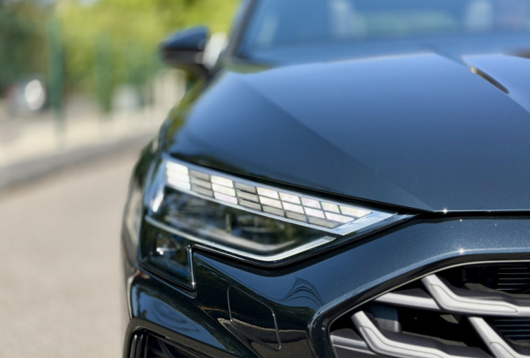 Audi A3 SPORTBACK S-Line 35 TFSi 150 S-Tronic / NEUVE / Toit ouvrant / Sonos / 360° / Garantie 12/27