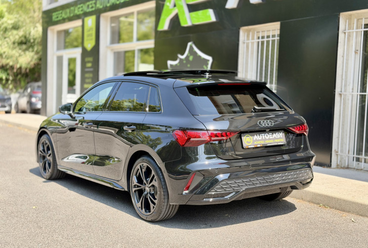 Audi A3 SPORTBACK S-Line 35 TFSi 150 S-Tronic / NEUVE / Toit ouvrant / Sonos / 360° / Garantie 12/27