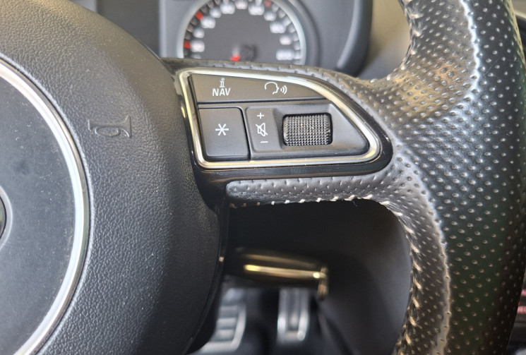 Audi A1 SPORTBACK  1.6 TDI 116 S-LINE/S-TRONIC 7 / JANTE 17