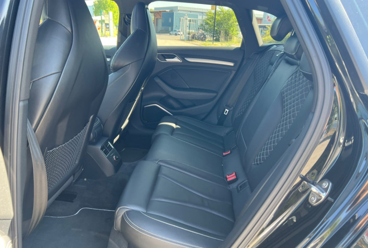 Audi S3 SPORTBACK 2.0 TFSI 300 Quattro S-Tronic 6 / Suivi complet*