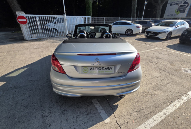 Peugeot 207 CC 1.6 16V  VTI FELINE BVA 120Ch / faible kilometrage 