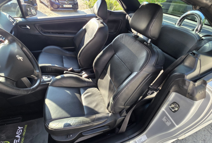 Peugeot 207 CC 1.6 16V  VTI FELINE BVA 120Ch / faible kilometrage 