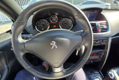 Peugeot 207 CC 1.6 16V  VTI FELINE BVA 120Ch / faible kilometrage 