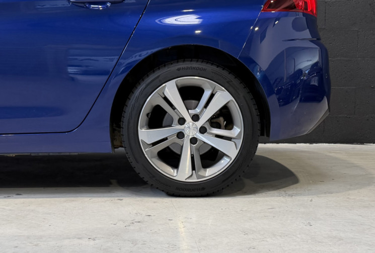 Peugeot 308 1,2 130 EAT8 Tech edition - Entretien complet Peugeot 