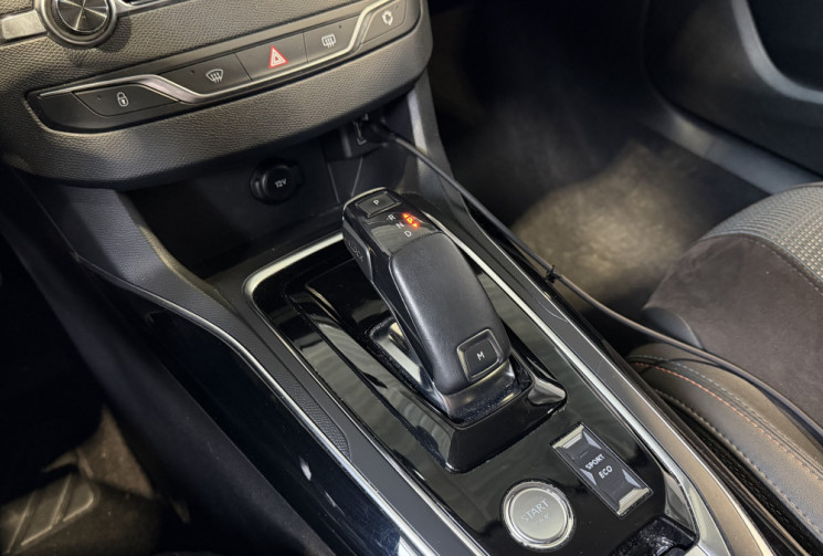 Peugeot 308 1,2 130 EAT8 Tech edition - Entretien complet Peugeot 