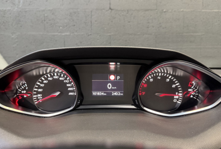 Peugeot 308 1,2 130 EAT8 Tech edition - Entretien complet Peugeot 
