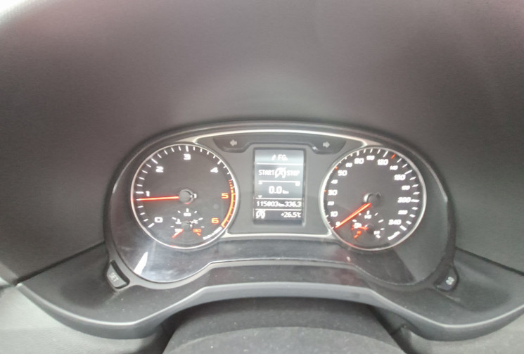 Audi A1 SPORTBACK  1.6 TDI 116 S-LINE/S-TRONIC 7 / JANTE 17