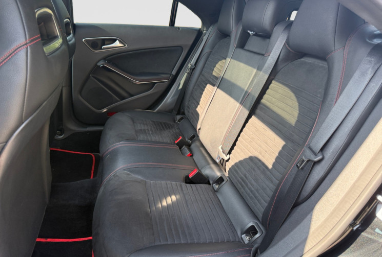 Mercedes CLA 220 CDI PACK AMG