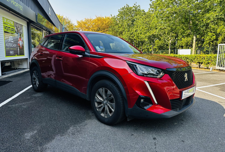 Peugeot 2008 1.2 100ch Allure Kit distribution remplacé / Attelage / Entretien Peugeot / Renault