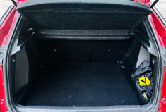 Peugeot 2008 1.2 100ch Allure Kit distribution remplacé / Attelage / Entretien Peugeot / Renault