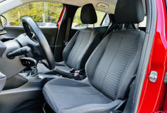 Peugeot 2008 1.2 100ch Allure Kit distribution remplacé / Attelage / Entretien Peugeot / Renault