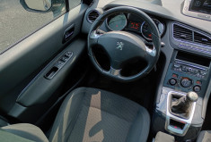 Peugeot 5008 2.0 HDI 150 - ALLURE - 7 Places