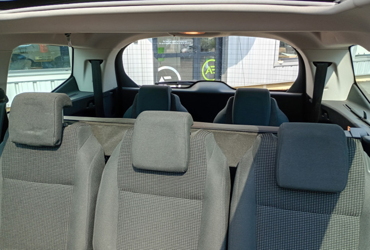 Peugeot 5008 2.0 HDI 150 - ALLURE - 7 Places