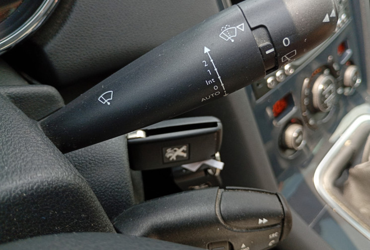 Peugeot 5008 2.0 HDI 150 - ALLURE - 7 Places