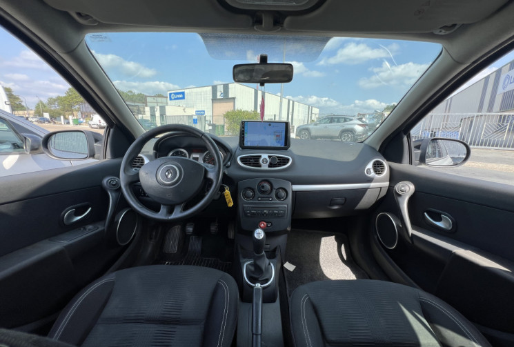 Renault Clio III 1.5 dci 68cv  * Climatisation * Carplay * Distribution Ok * Embrayage Neuf * Radar 