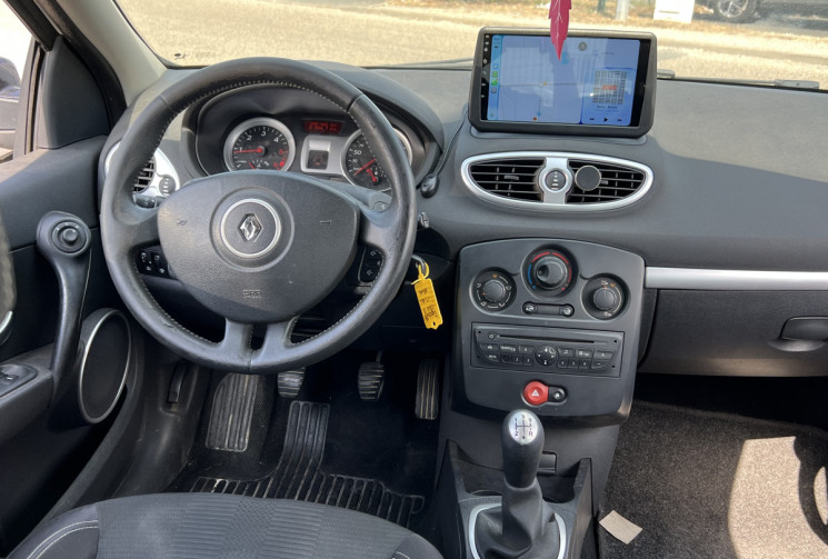 Renault Clio III 1.5 dci 68cv  * Climatisation * Carplay * Distribution Ok * Embrayage Neuf * Radar 